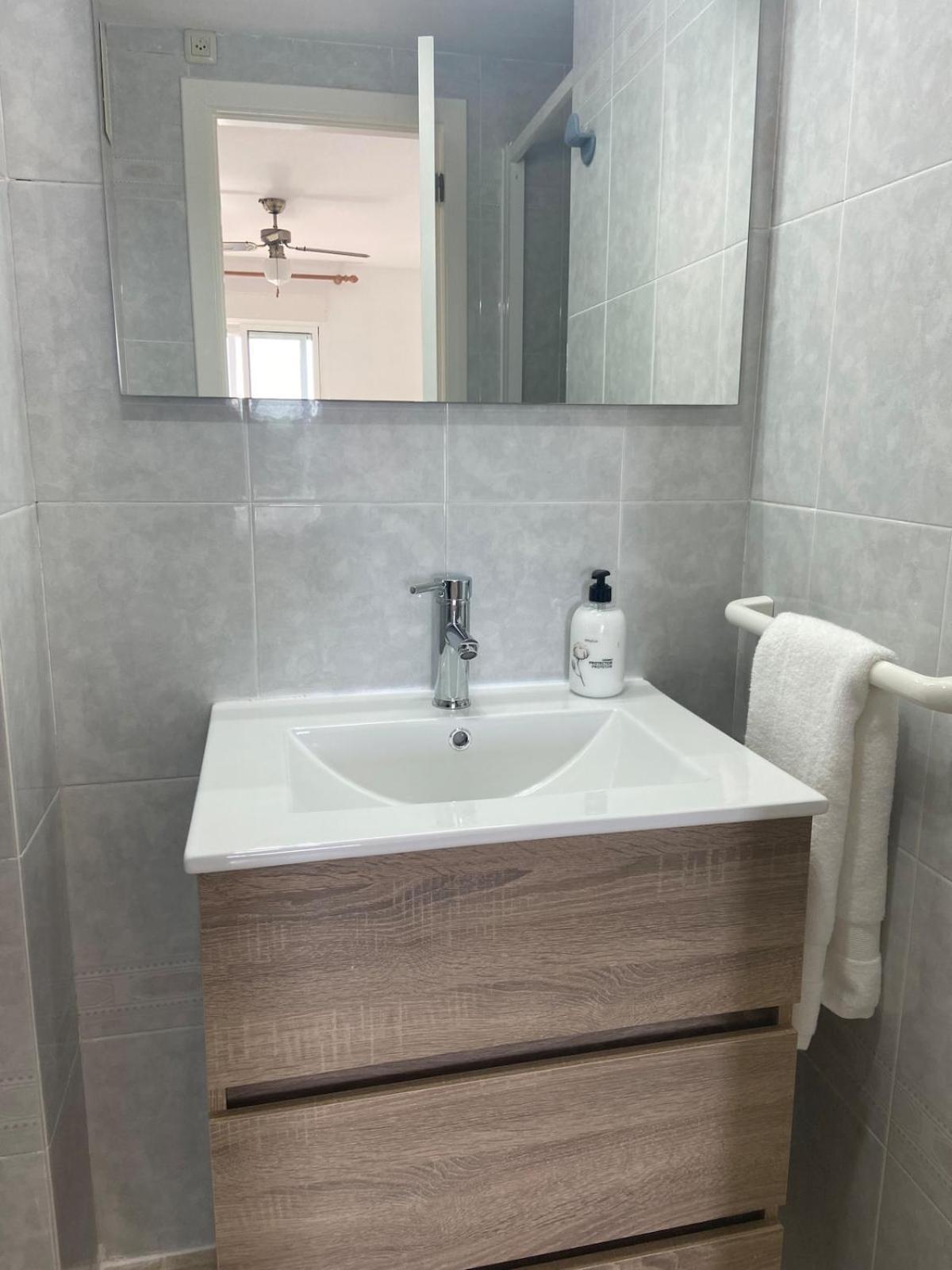 Apartamento En Voramar A 2 Minutos De La Playa Benicassim Luaran gambar